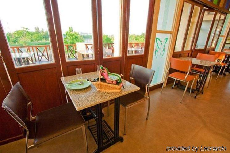Suphan Lake Hometel Bangkok Restaurant billede